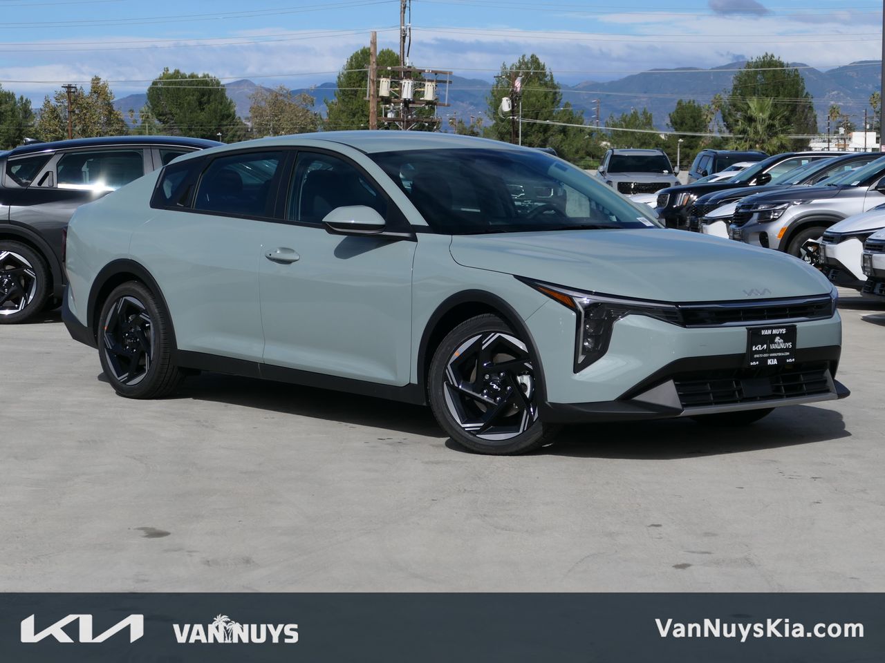 2025 Kia K4 EX's photo