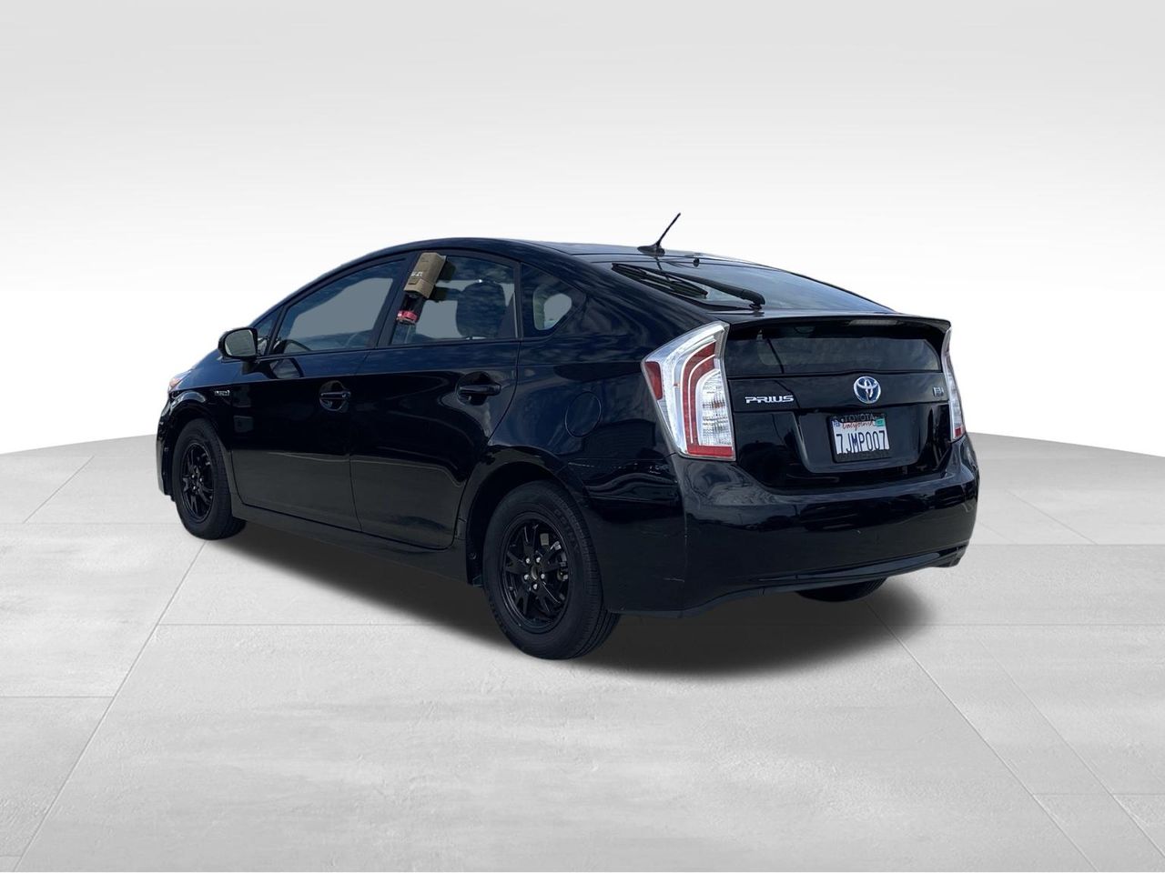 2015 Toyota Prius Three photo 5