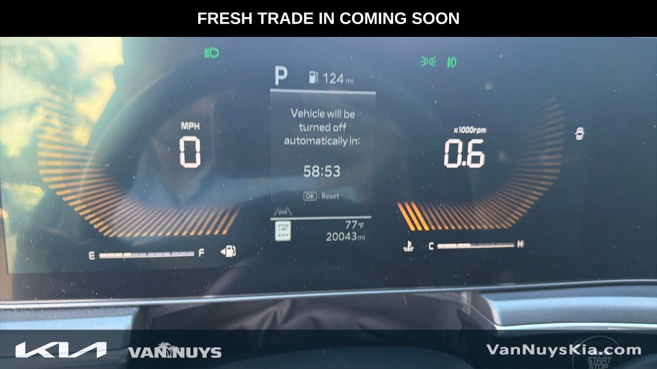 2025 Kia K5 GT-Line photo 3