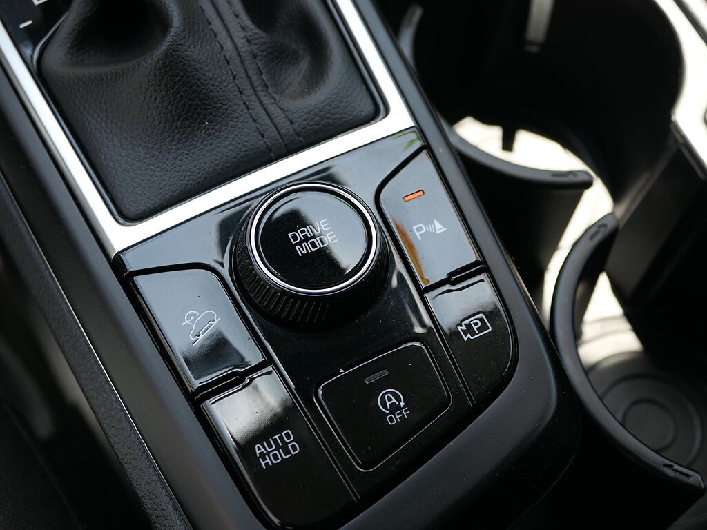 2025 Kia Sportage LX - Photo 20