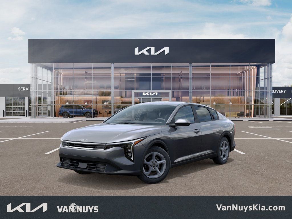 2025 Kia K4 LXS's photo