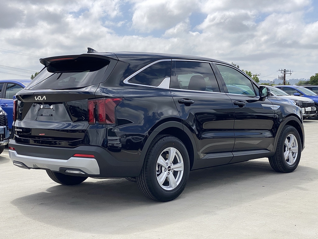New 2026 Kia Sorento LX SUV