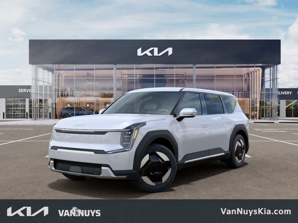 2026 Kia EV9 Light L/R's photo