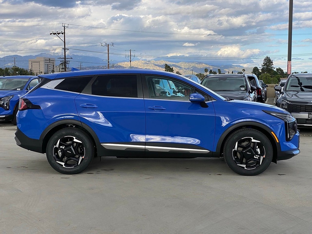 New 2026 Kia Sportage EX SUV