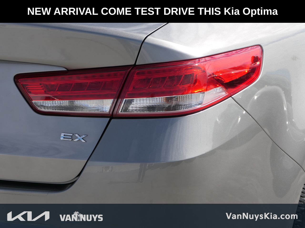 2016 Kia Optima EX photo 4
