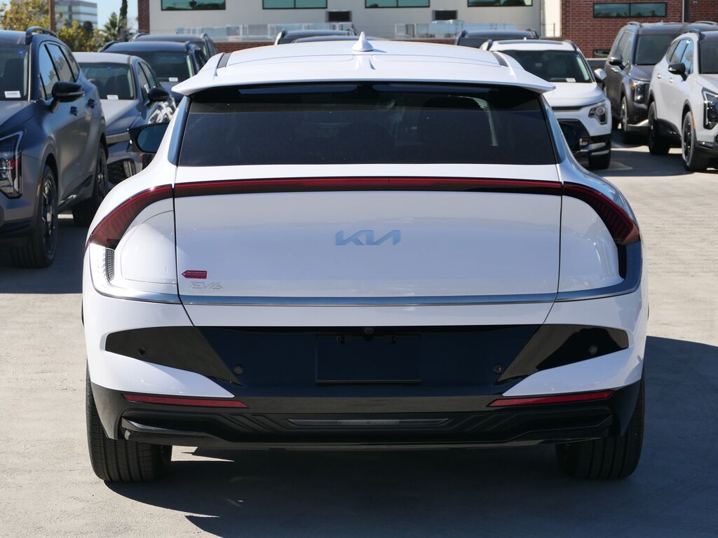 New 2025 Kia EV6 Wind SUV