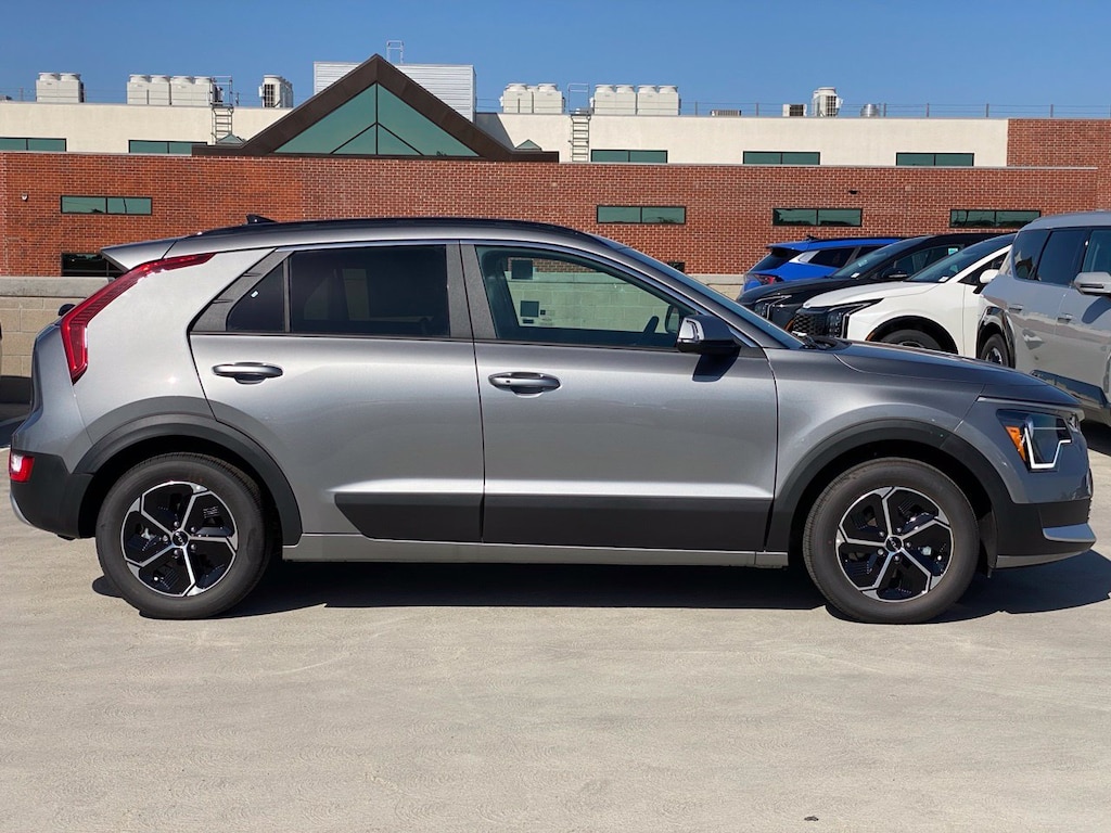 New 2026 Kia Niro EX SUV