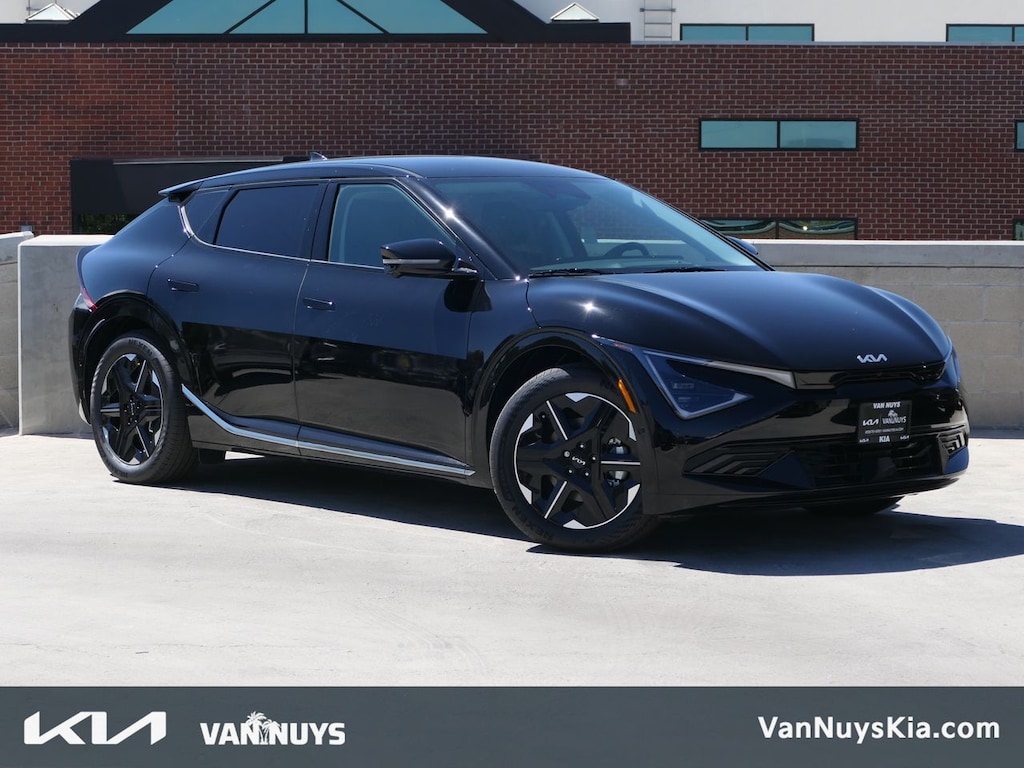 New 2025 Kia EV6 Wind SUV