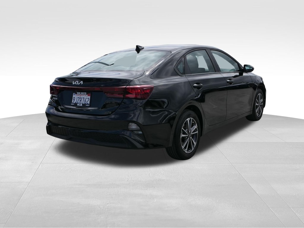 Used 2024 Kia Forte LXS Sedan