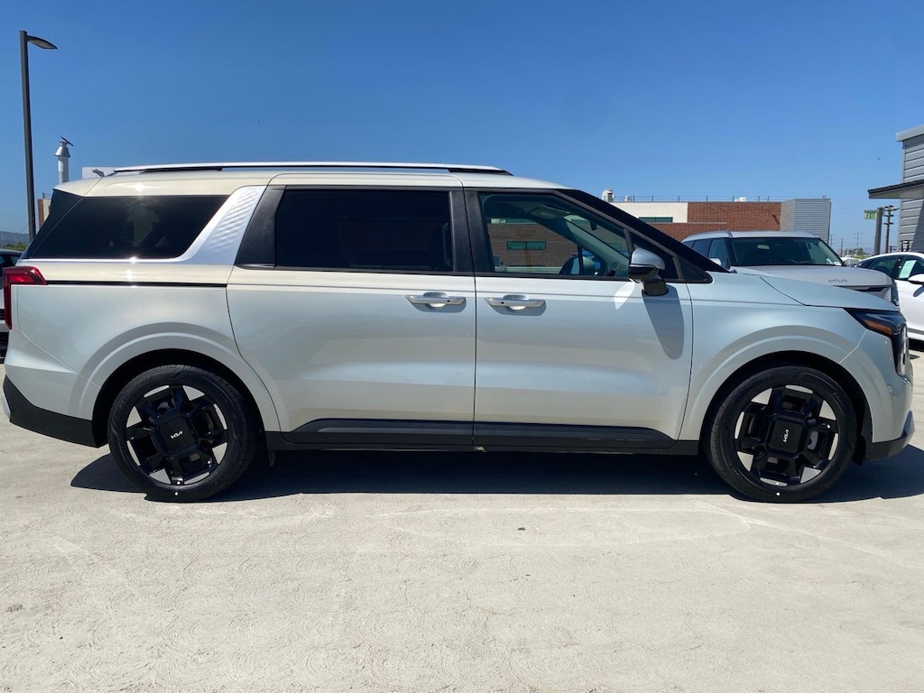New 2026 Kia Carnival EX Minivan/Van