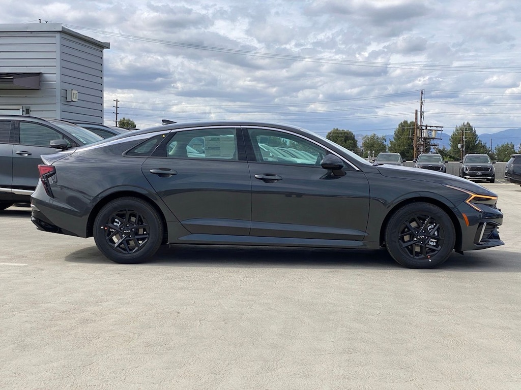 New 2026 Kia K5 LXS FWD Sedan