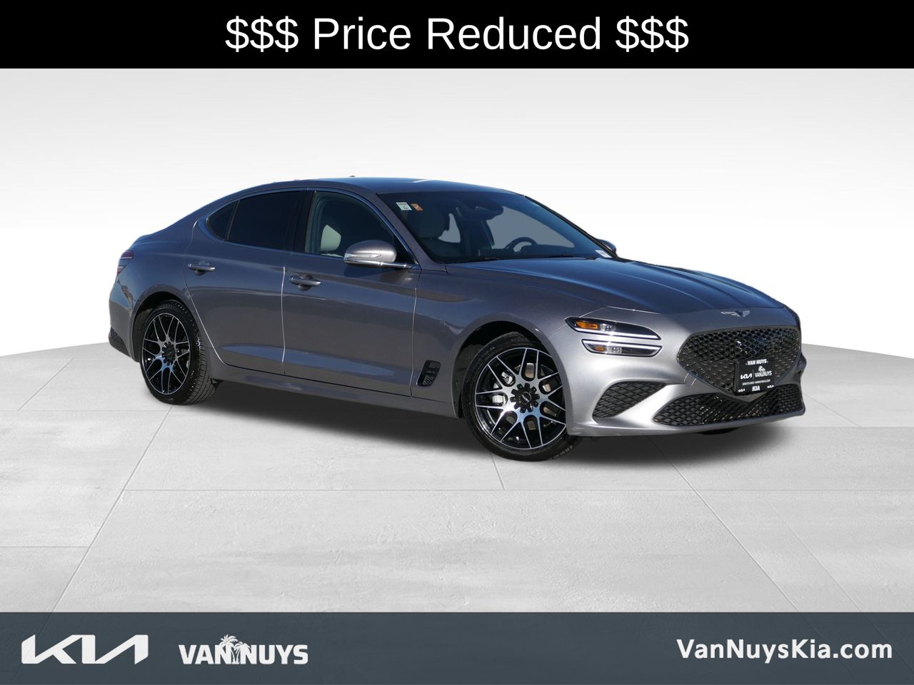 2022 Genesis G70 Base's photo