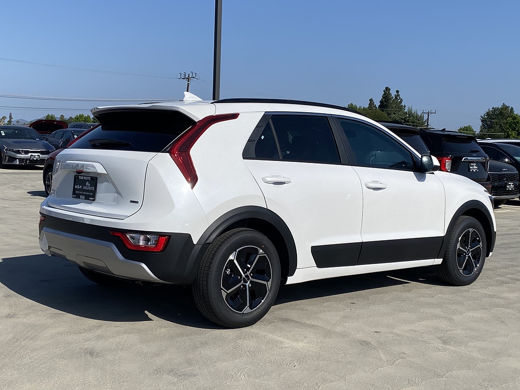 New 2026 Kia Niro LX