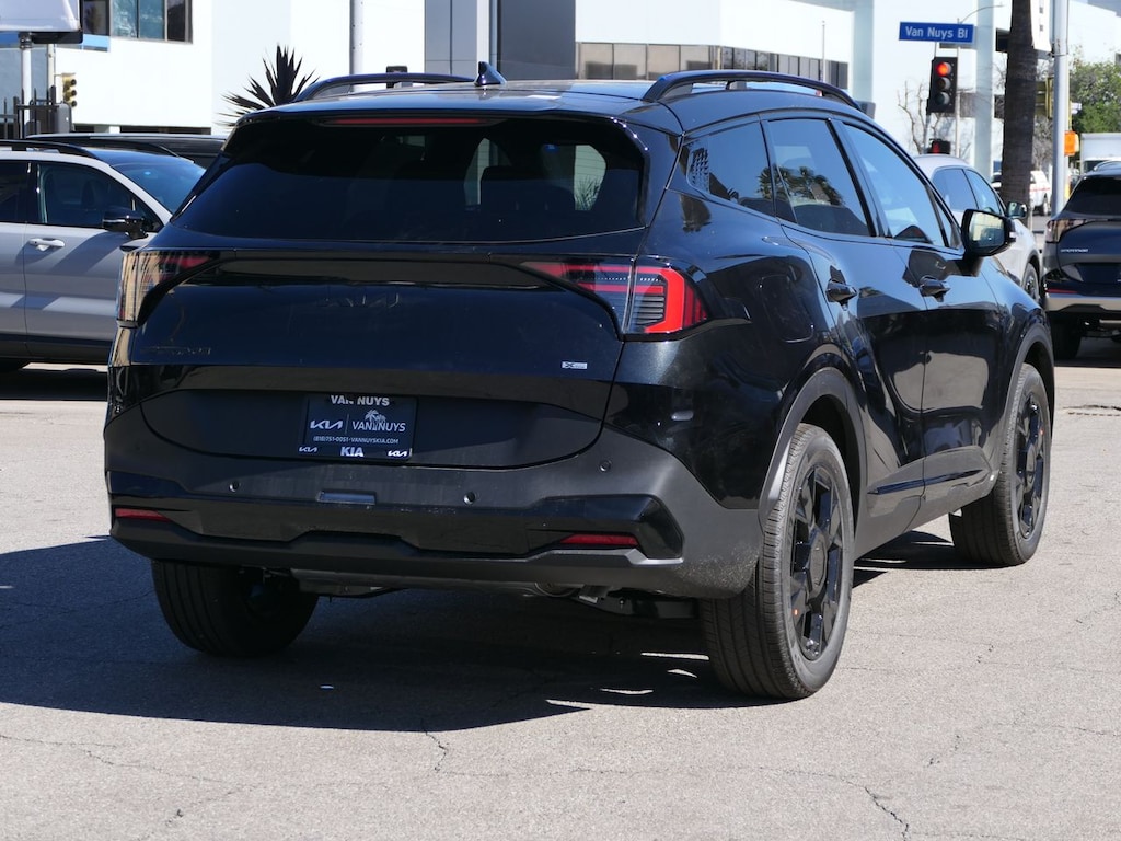 New 2026 Kia Sportage Plug-In Hybrid X-Line SUV