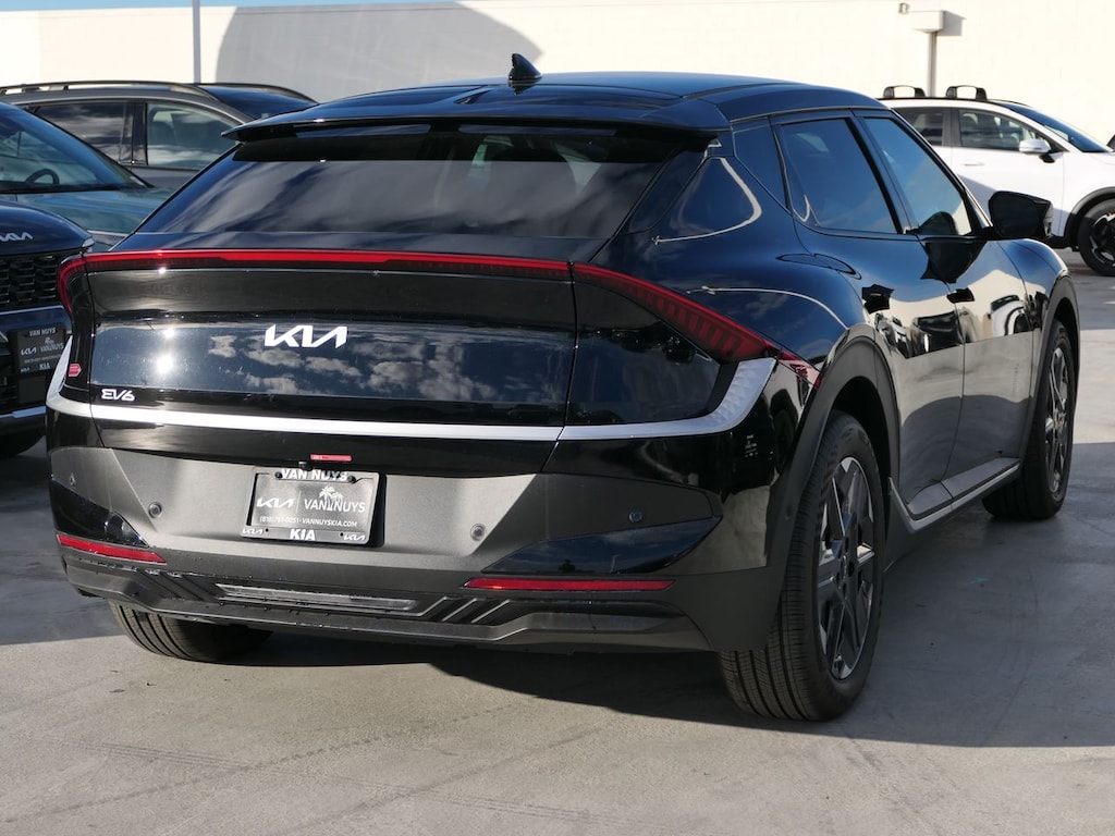 New 2025 Kia EV6 Light SUV