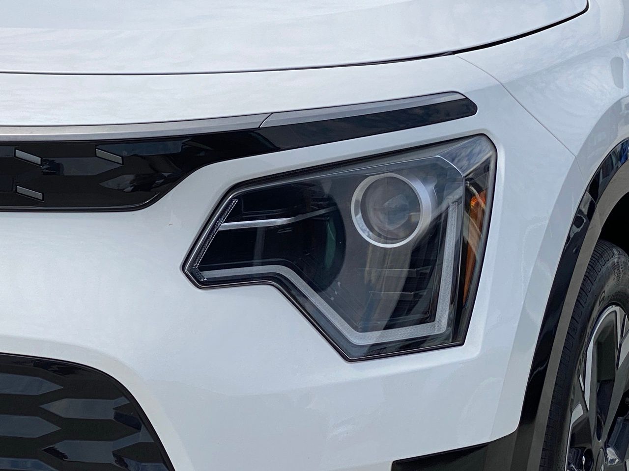 2023 Kia Niro EV Wind photo 3