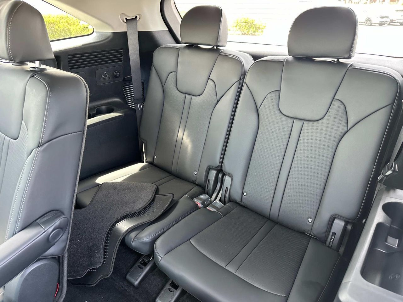 2025 Kia Sorento EX Hybrid - Photo 12