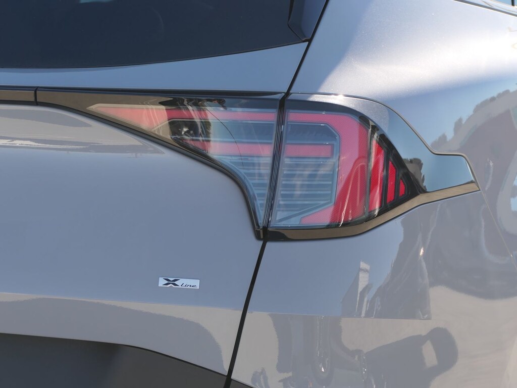 New 2026 Kia Sportage Hybrid X-Line SUV
