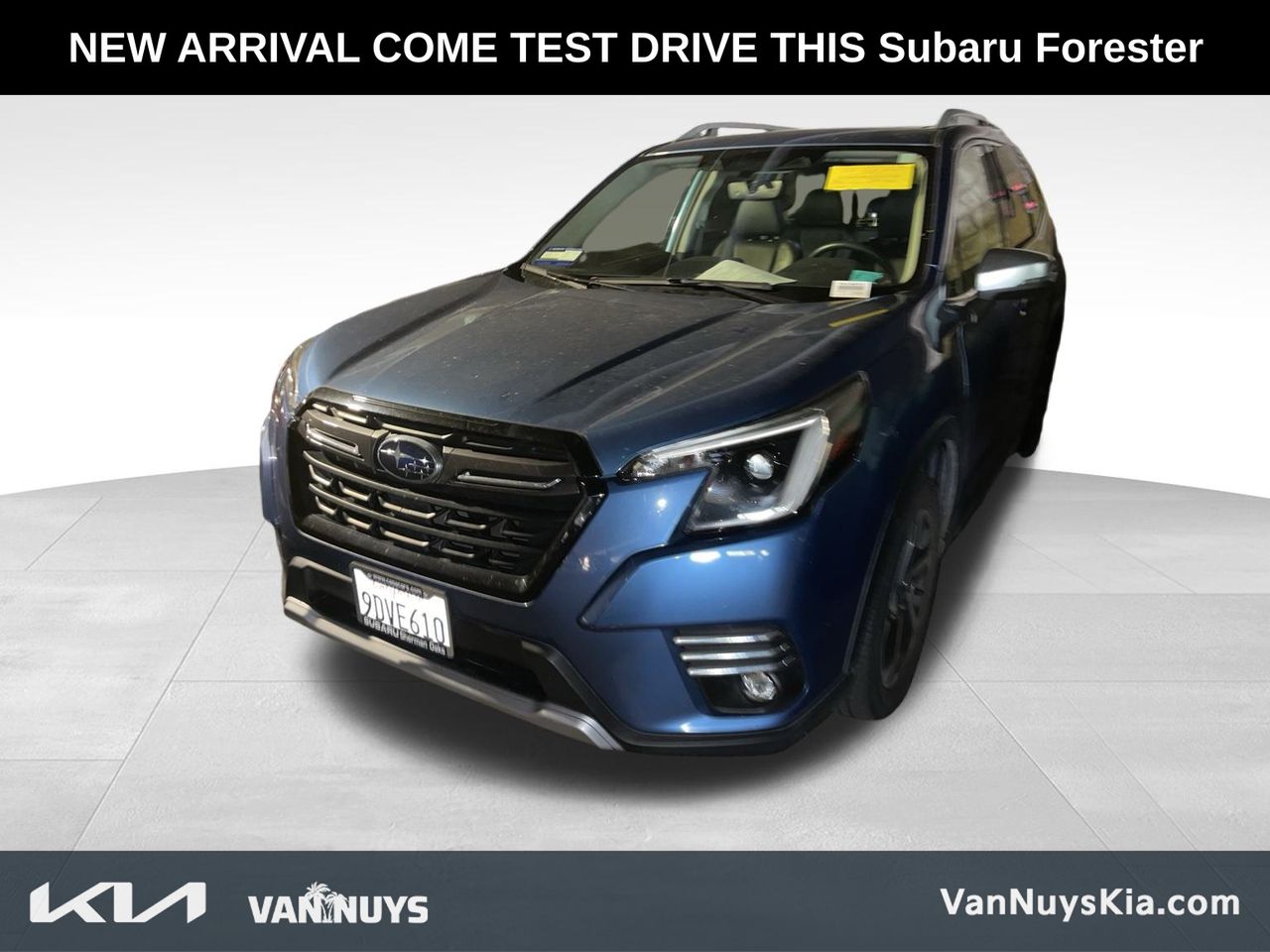 2022 Subaru Forester Touring photo 2