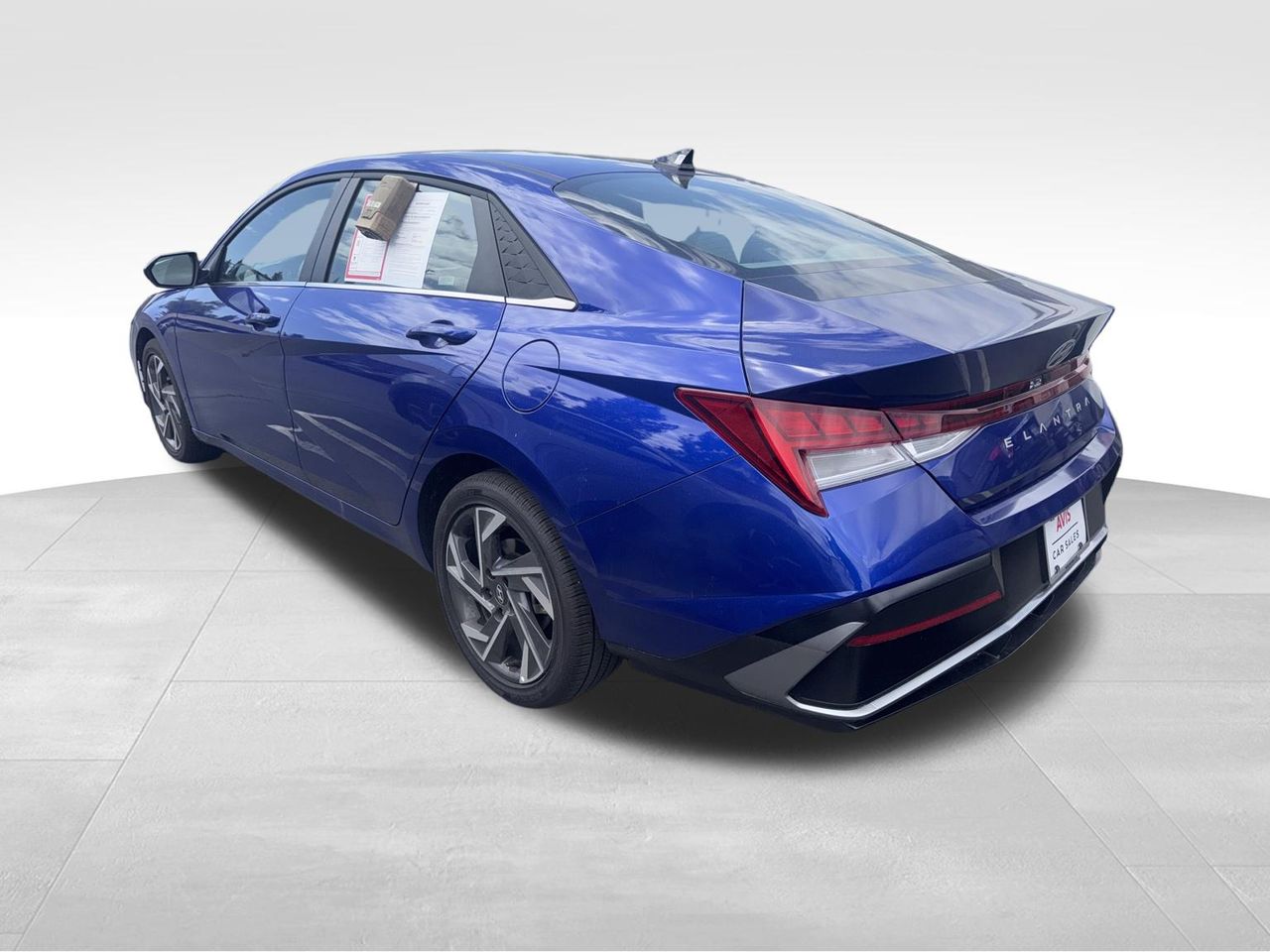 2025 Hyundai Elantra SEL Convenience photo 4