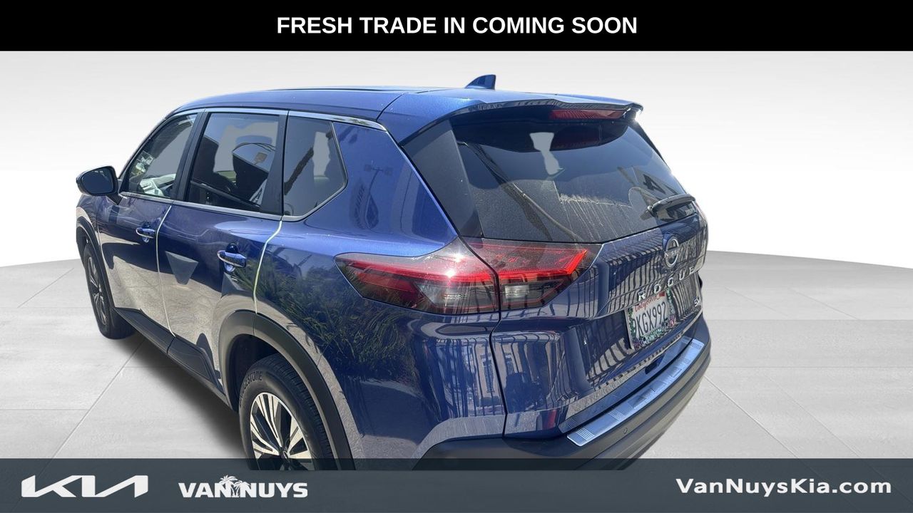 2023 Nissan Rogue SV photo 2