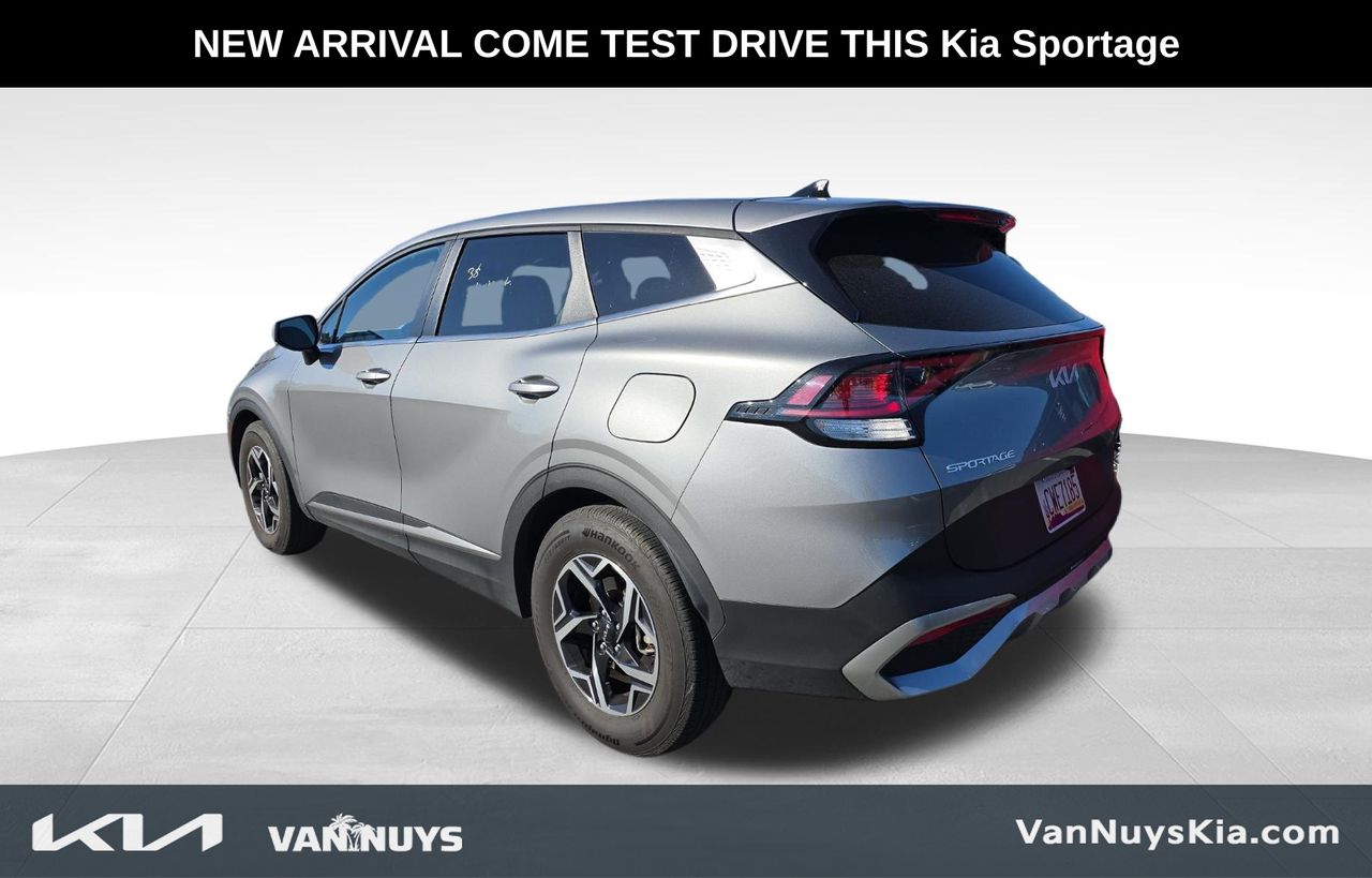 2025 Kia Sportage LX photo 3