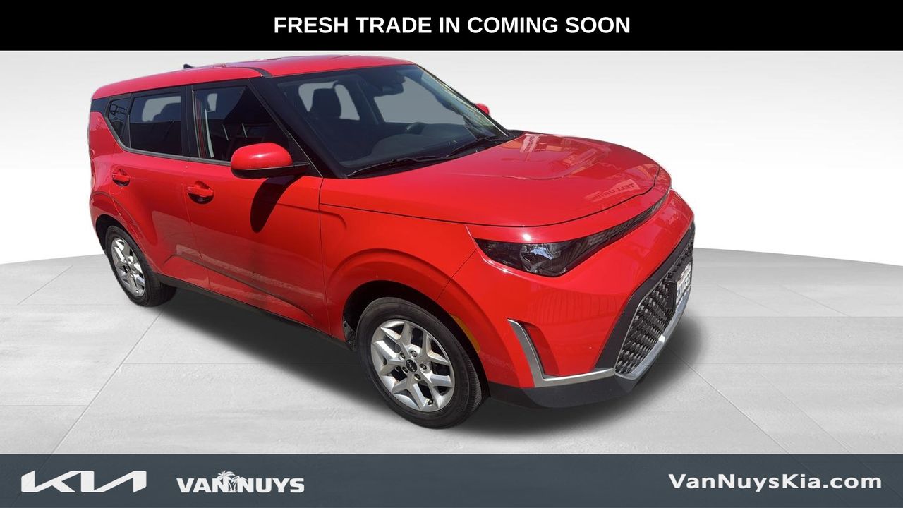 2024 Kia Soul LX photo 2
