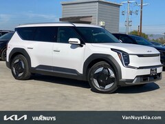 2026 Kia EV9 Wind SUV