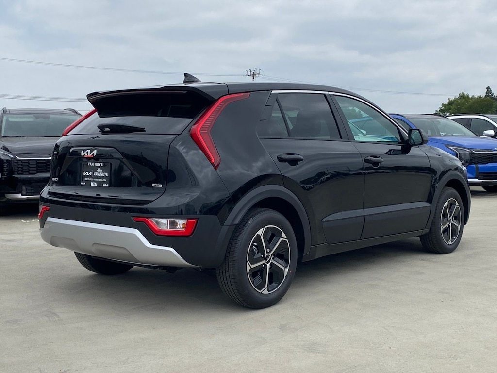 New 2026 Kia Niro LX SUV