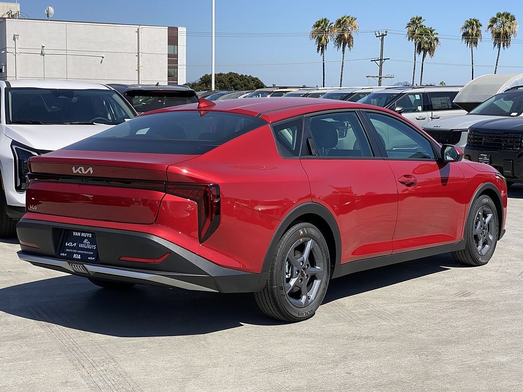 New 2026 Kia K4 LXS Sedan