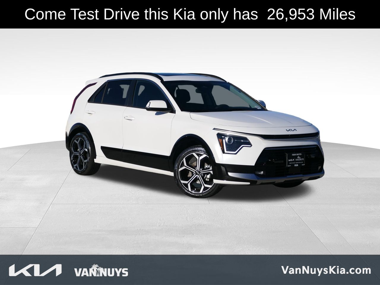 2023 Kia Niro EX Touring's photo