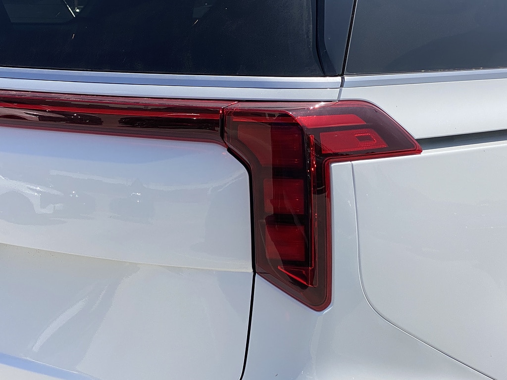 New 2026 Kia Carnival Hybrid LXS