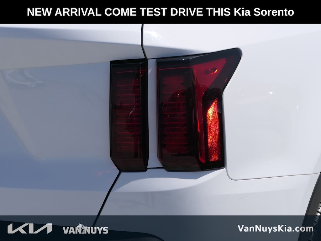 Used 2023 Kia Sorento LX SUV