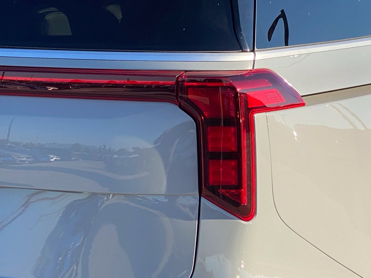 New 2027 Kia Carnival Hybrid LXS Minivan/Van
