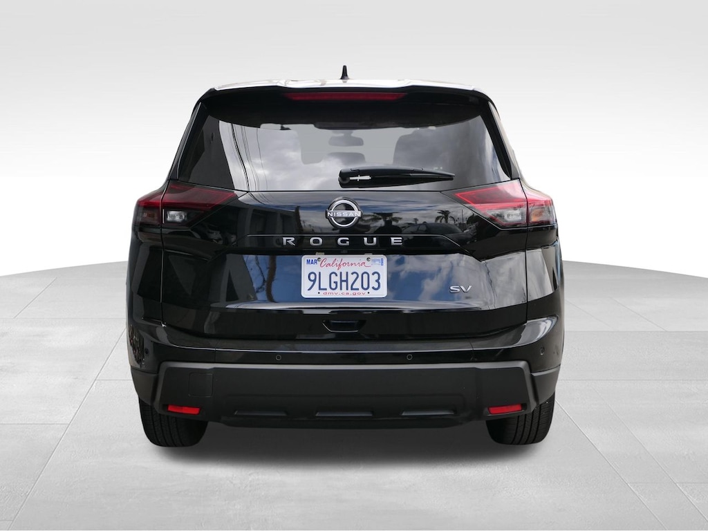 Used 2024 Nissan Rogue SV SUV