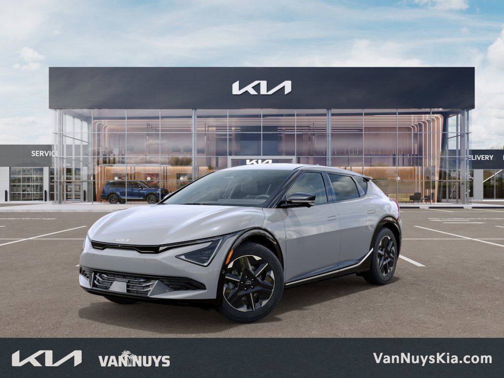 2025 Kia EV6 Wind's photo
