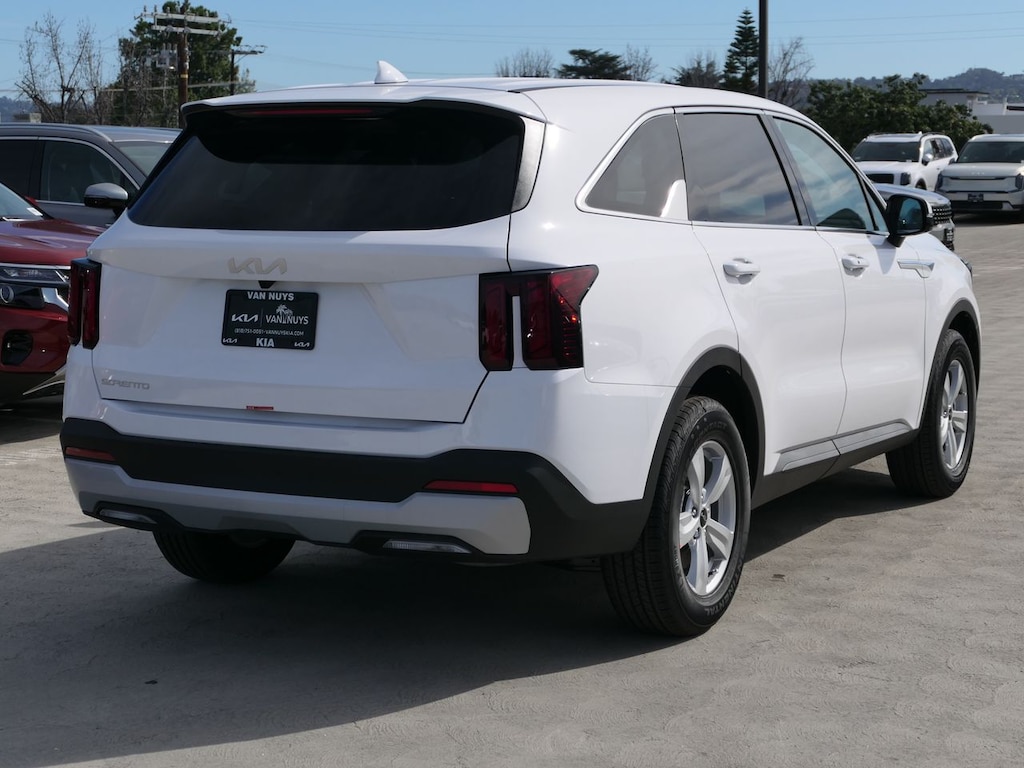 New 2026 Kia Sorento LX SUV