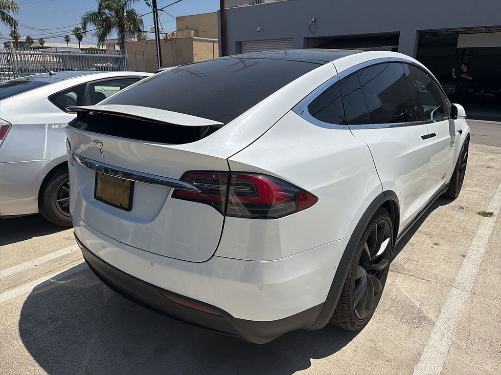Used 2018 Tesla Model X 75D SUV