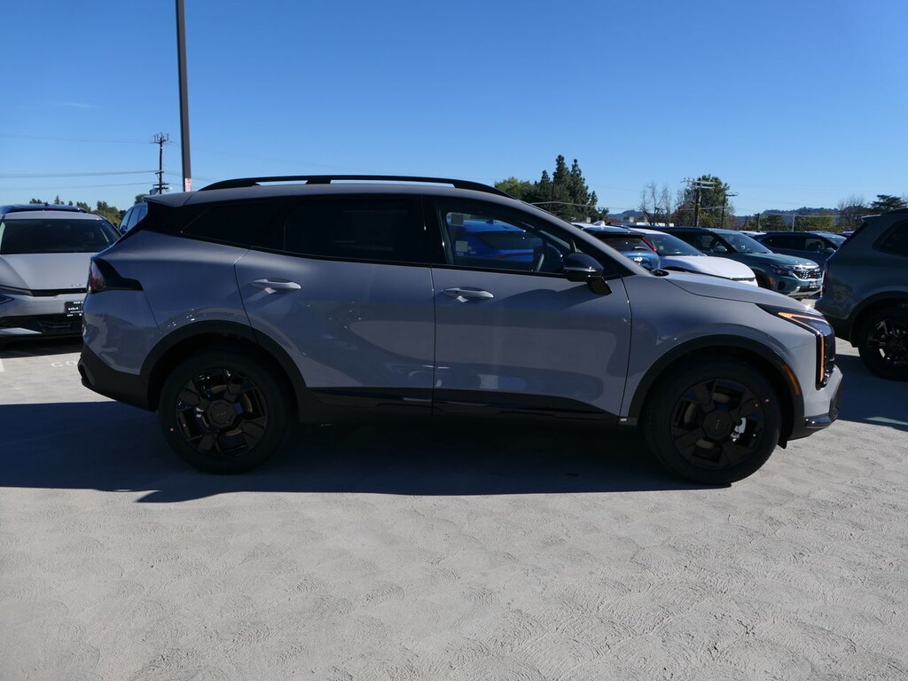 New 2026 Kia Sportage Hybrid X-Line SUV