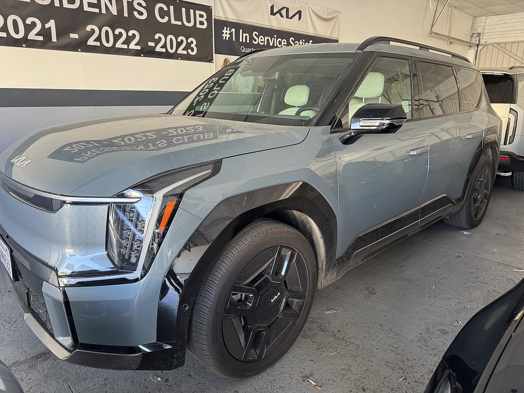 Used 2025 Kia EV9 GT-Line SUV