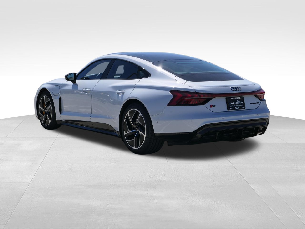 2024 Audi RS e-tron GT Base photo 5