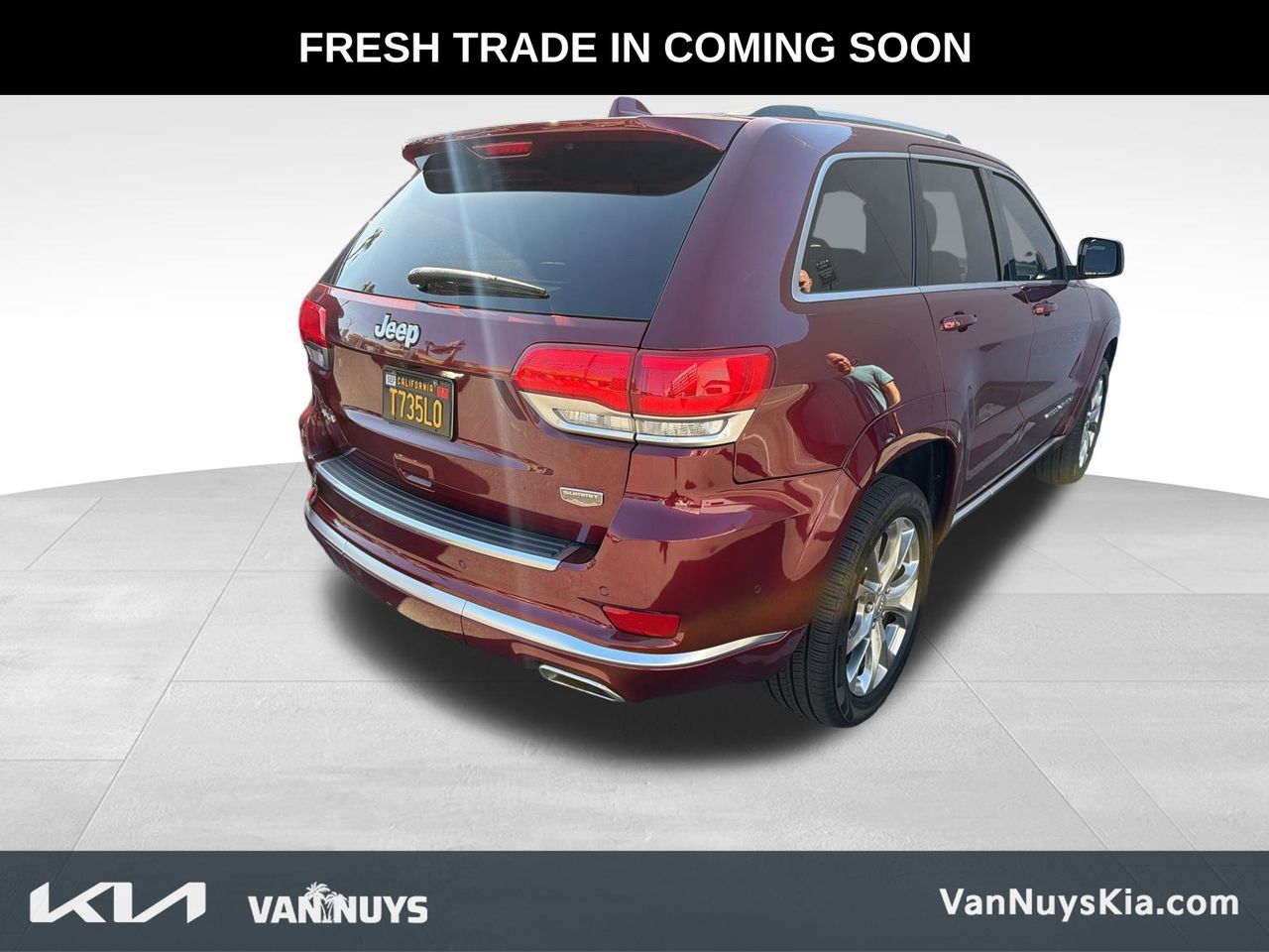 2019 Jeep Grand Cherokee Summit photo 2