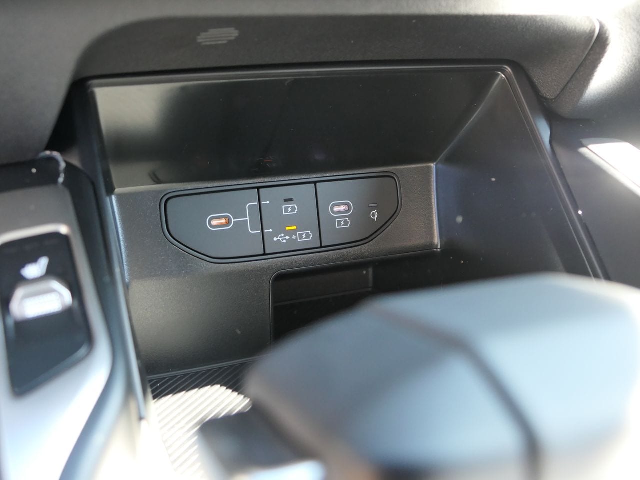 2026 Kia Sorento EX - Photo 19