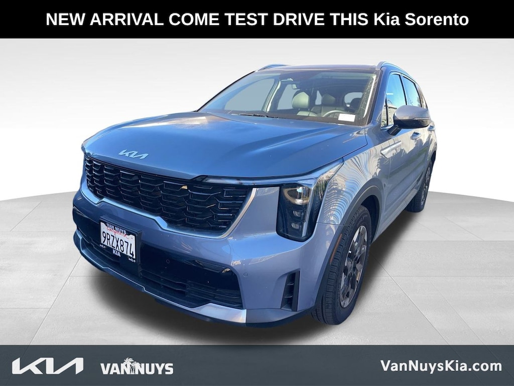Used 2025 Kia Sorento S SUV