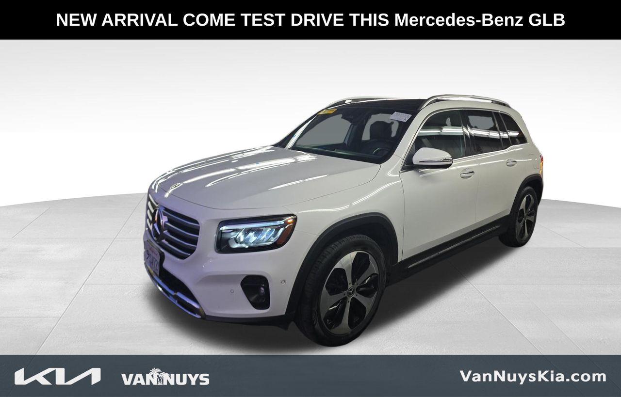 2025 Mercedes-Benz GLB GLB 250 photo 4