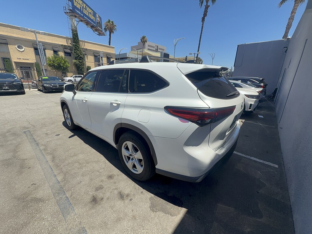 Used 2022 Toyota Highlander L SUV