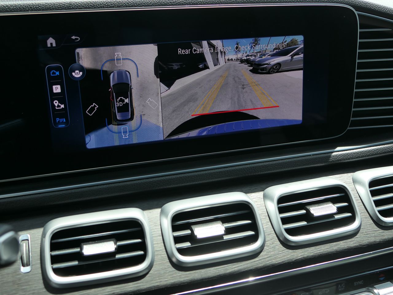 2025 Mercedes-Benz GLE GLE450 - Photo 19