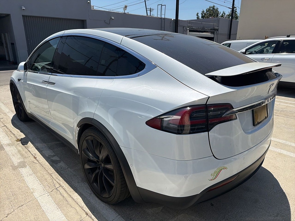 Used 2018 Tesla Model X 75D SUV