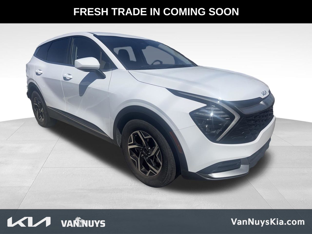 2025 Kia Sportage LX photo 2