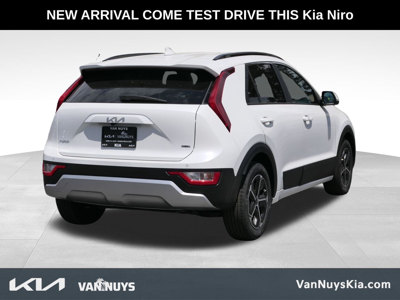 2024 Kia Niro EX photo 2